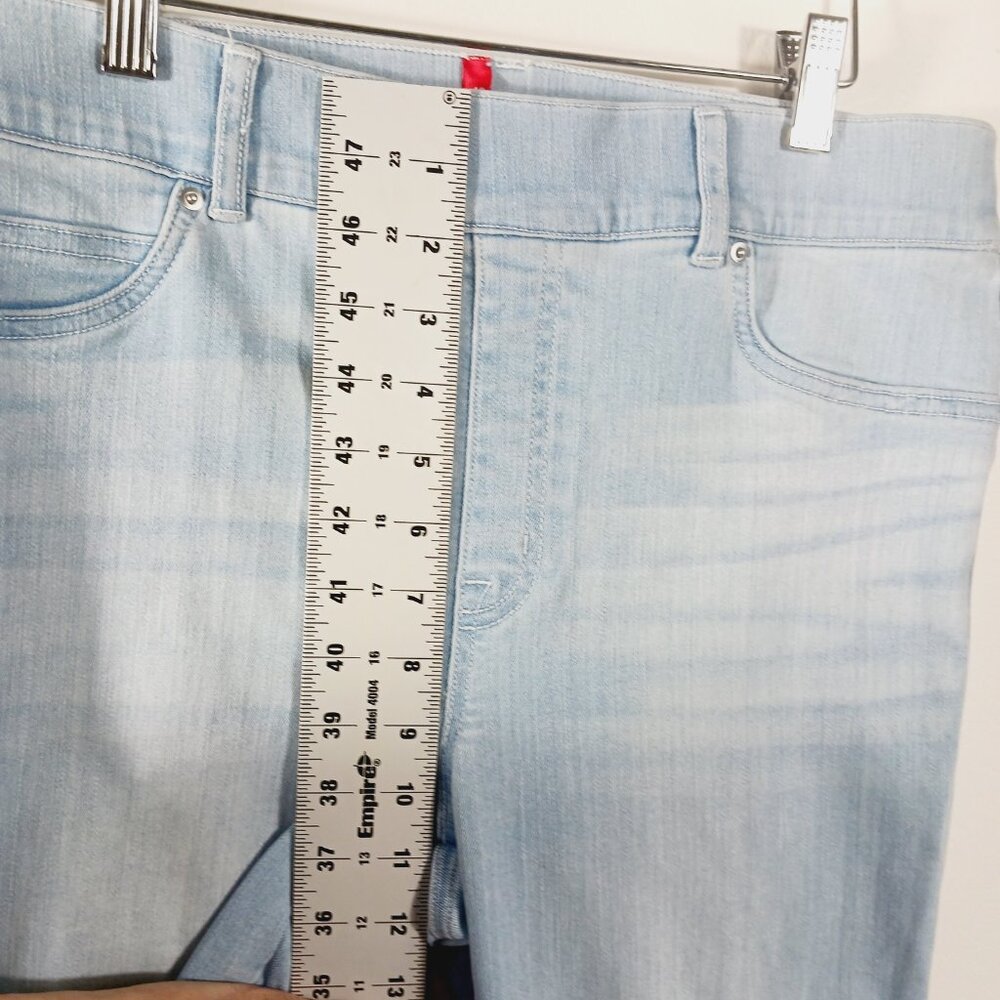 Spanx, Light Wash, High Rise, Flare Leg, Pull On, Sculpting Jean, Size Large - Picture 12 of 16